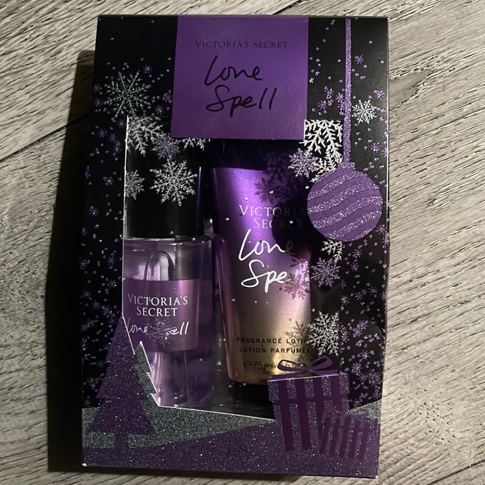 Victoria’s Secret love spell gift set